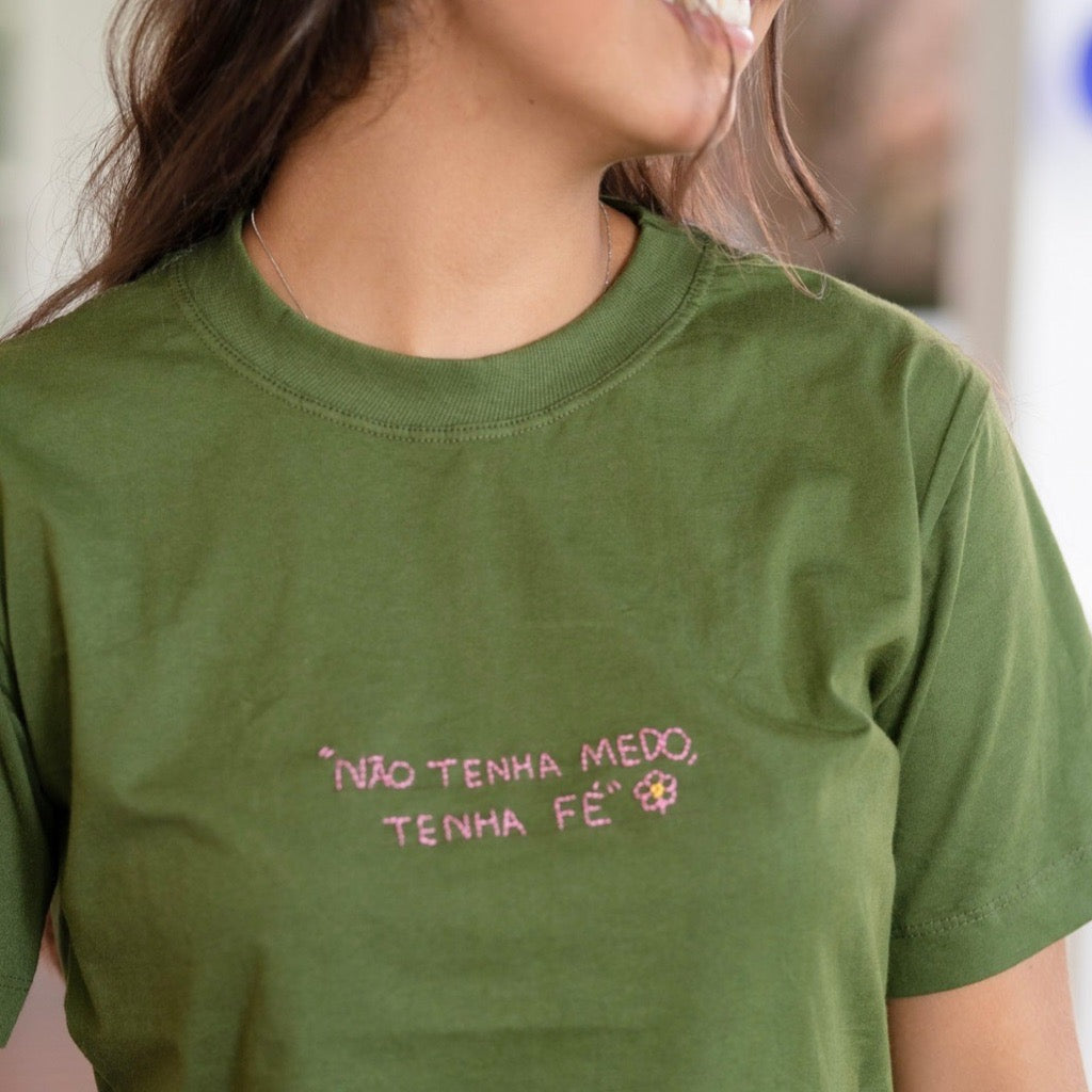 T-Shirt Verde Militar Dejú Feminina